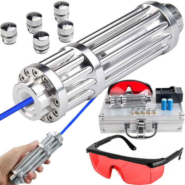 Jaudīgs zils lāzers ar korpusu