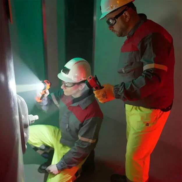 Mactronic M-Fire GUARDIAN XR SET uzlādējams lukturītis PHH0231