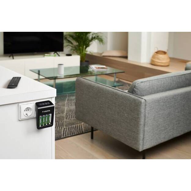 Универсальное зарядное устройство Varta LCD Plug-Plus с 4 батареями AA 2100 мач 4-х канальное PP3 57687