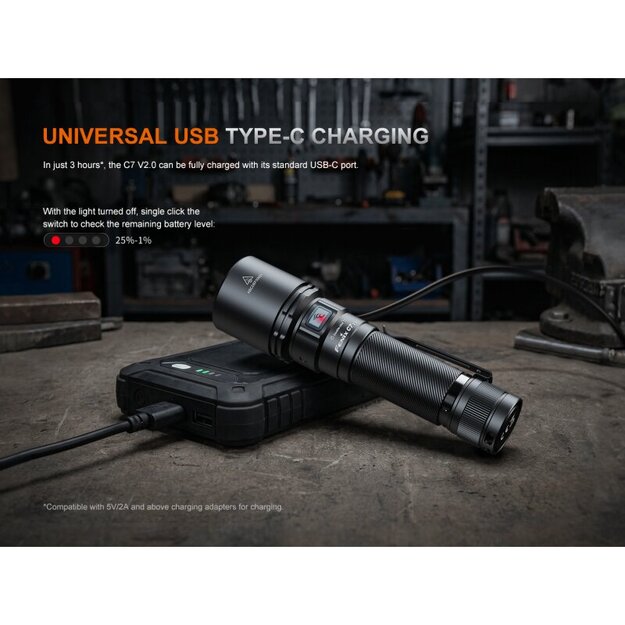 Fenix ​​C7 V2.0 LED flashlight with USB connection