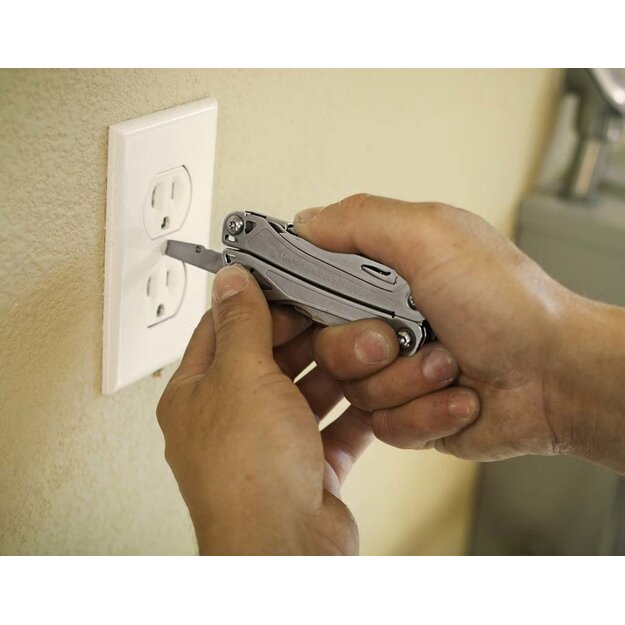 Leatherman Sidekick multi-instruments