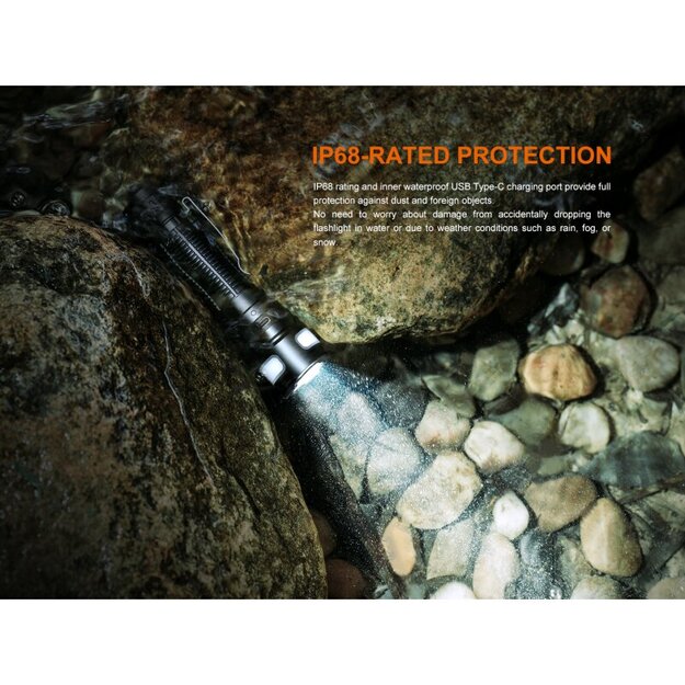 Fenix LD35R LED lukturītis ar baltu, sarkanu un zilu gaismu