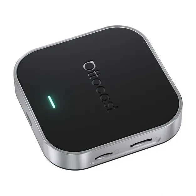 Ottocast OttoAibox E2 CarPlay/Android wireless car adapter