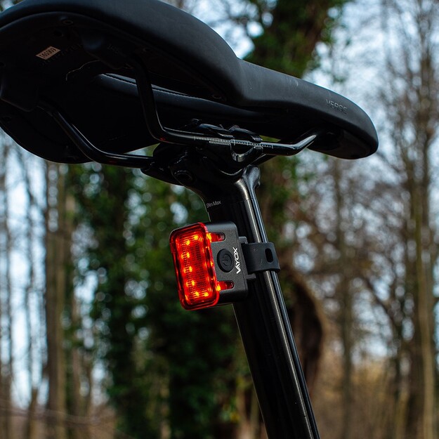 Vayox aizmugurējā velosipēda gaisma 300lm 16*LED USB-C VA0152