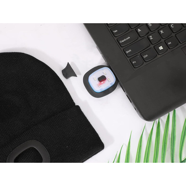 Cepure ar USB lukturīti